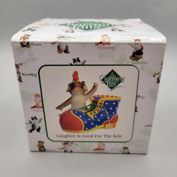 Charming Tails "Laughter Is Good For The Sole" Figurine Mouse With Clown Shoe - Picture 2 of 8